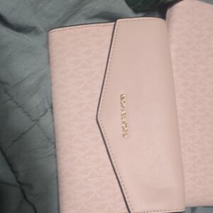 Michael Kors Blush Pink Wallet